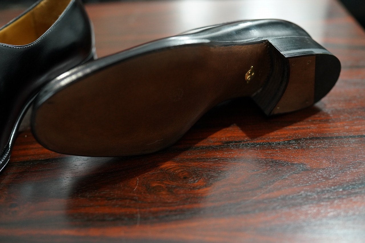 Le Yucca's no shoe lace shoes | Roxanne